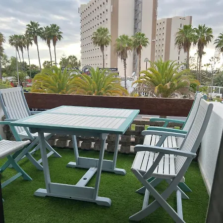 Апартаменти Surf Station Tenerife Americas *